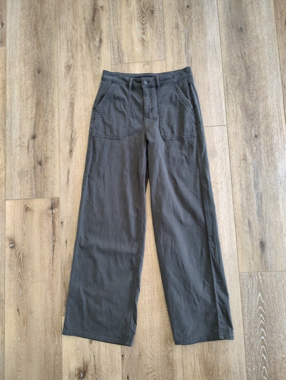 American Eagle Stretch Super High Rise Baggy Wide Leg Jeans Size 4